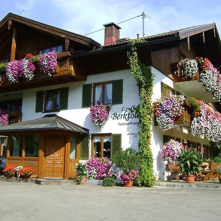 Landhaus Berktold Obermaiselstein Luaran gambar